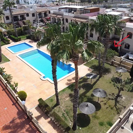 Apartment Casa Amigos With Private Garden And Poolview Torrevieja