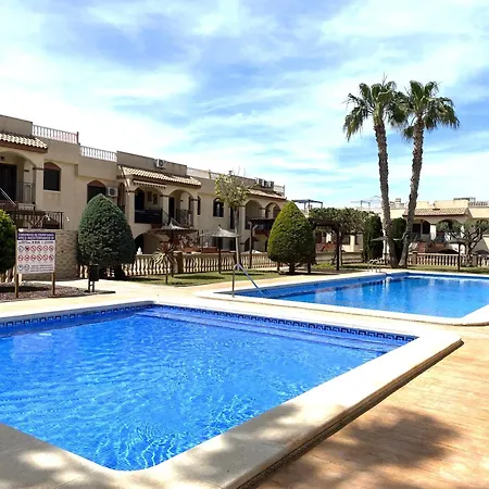 Casa Amigos With Private Garden And Poolview Apartment *