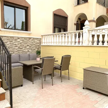 Apartment Casa Amigos With Private Garden And Poolview