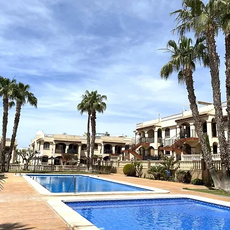 Casa Amigos With Private Garden And Poolview Torrevieja