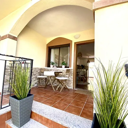 شقة Casa Amigos With Private Garden And Poolview *
